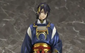 「刀剣乱舞」三日月宗近の1/8フィギュア　天下五剣の美しさを忠実に再現