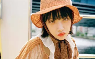 かてぃ、初のファッション本 「渋谷のピンク番長」などテーマ別コーデ収録