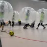ぶつかり転がれ！ 話題のバブルサッカーを体験したけど楽しすぎた