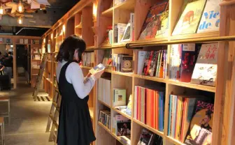 泊まれる本屋 BOOK AND BED TOKYOレポート 店内はどうなってるの?