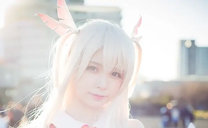 リーユウ（Liyuu）のコスプレ写真　中国人コスプレイヤーによる、防災公園を照らす魔法少女【コミケ97】