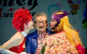 キューティーハニーの悩殺コスプレを叶姉妹が披露！ 永井豪もメロメロ