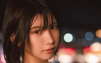 えなこ写真集『OFF COSTUME』特典ポスカは表情豊かなアザーカット5種