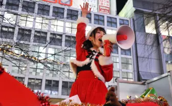 これが渋谷のクリスマスイヴや！ 美人サンタにイケメントナカイ画像まとめ