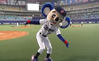ネットで人気のドラゴンズマスコット「ドアラ」　トレーニング中に骨折