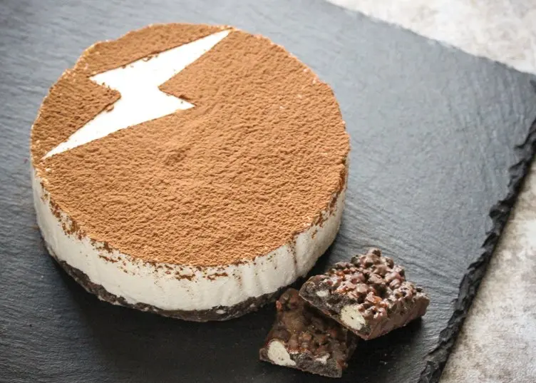 ブラックサンダーを義理から本命へ格上げするチョコチーズケーキ爆誕！