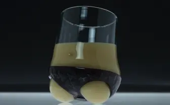 遊び心とロマン！ 話題の手作り「パンティグラス」にアダルトver登場