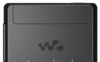 ソニーウォークマンに「まどかマギカ」モデル　オリジナルデザインにプレインストールコンテンツ