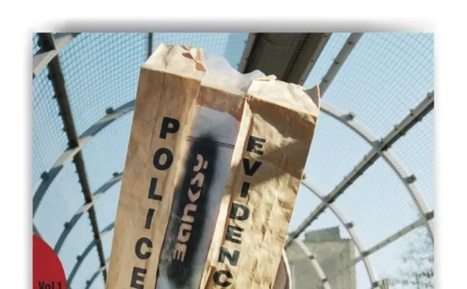 バンクシー本人写真や未発表作品を収録 『Banksy Captured』初版は即完