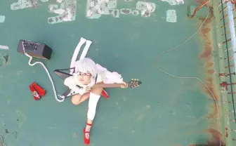ヘビメタで踊る美少女を4K高画質で堪能 映像配信サイト「RED SHOES」始動