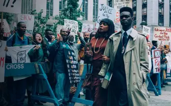 Netflix人種差別描く『ボクらを見る目』 史上最高の視聴回数を達成