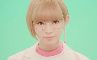 最上もが、脱退後初のMVで7变化 「柄、じゃない？」公開