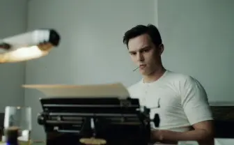 「バナナフィッシュ」が生まれた瞬間？ 謎に包まれたサリンジャーの生涯が映画に