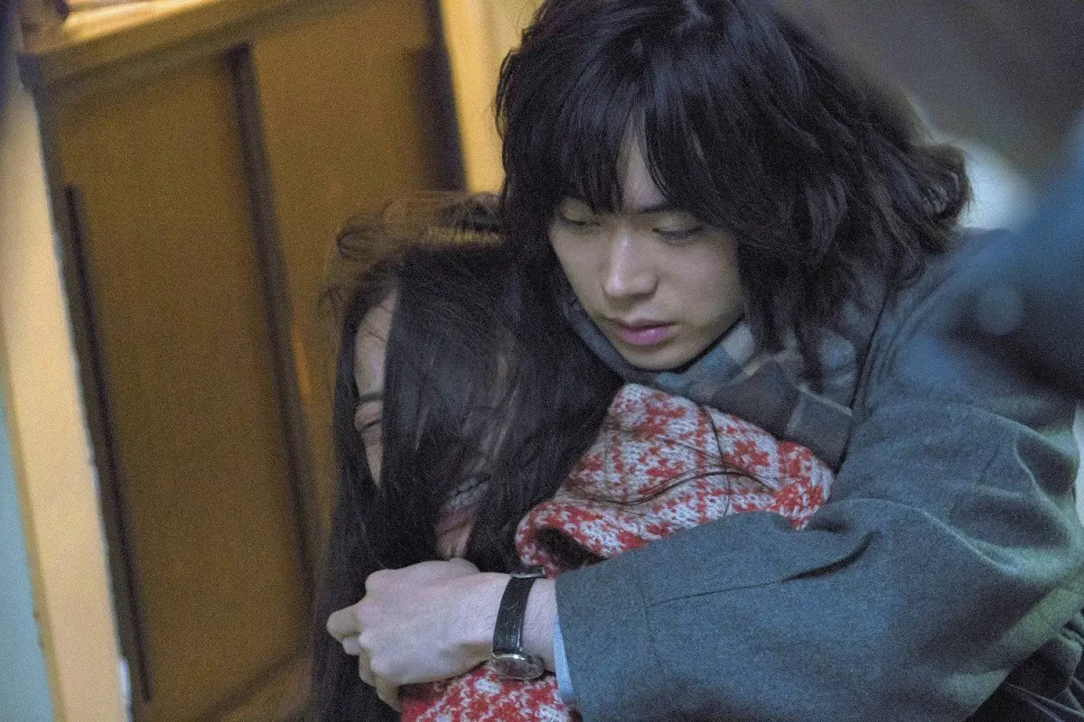 安室奈美恵やAKB48“恋チュン”のMVも担当！　映画『生きてるだけで、愛。』で注目の関根光才監督って何者？