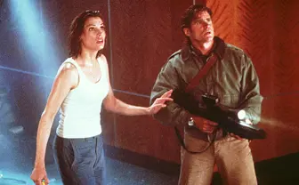 名作パニック映画『ザ・グリード』が午後ローで放送　豪華客船で謎の怪物が大暴れ