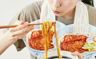 食欲をそそるタオル？ 綿100%の麺タオル、インパクト大も使いどころが謎