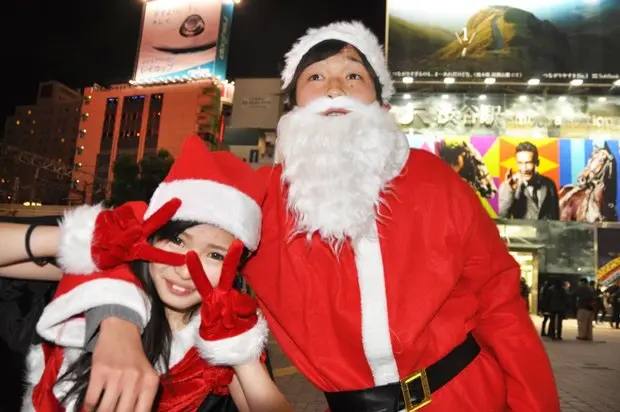 ハチ公までサンタ！ イブより盛り上がった渋谷のクリスマスを写真レポ