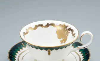 ジョジョ岸辺露伴×陶磁器ノリタケのティーカップ　味もみておこう