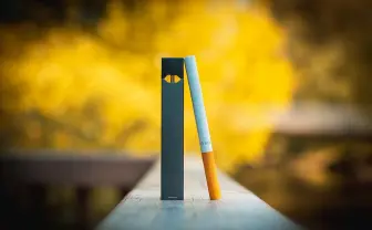 「マルボロ」親会社、米の超人気電子タバコに1兆4000億円の巨額投資