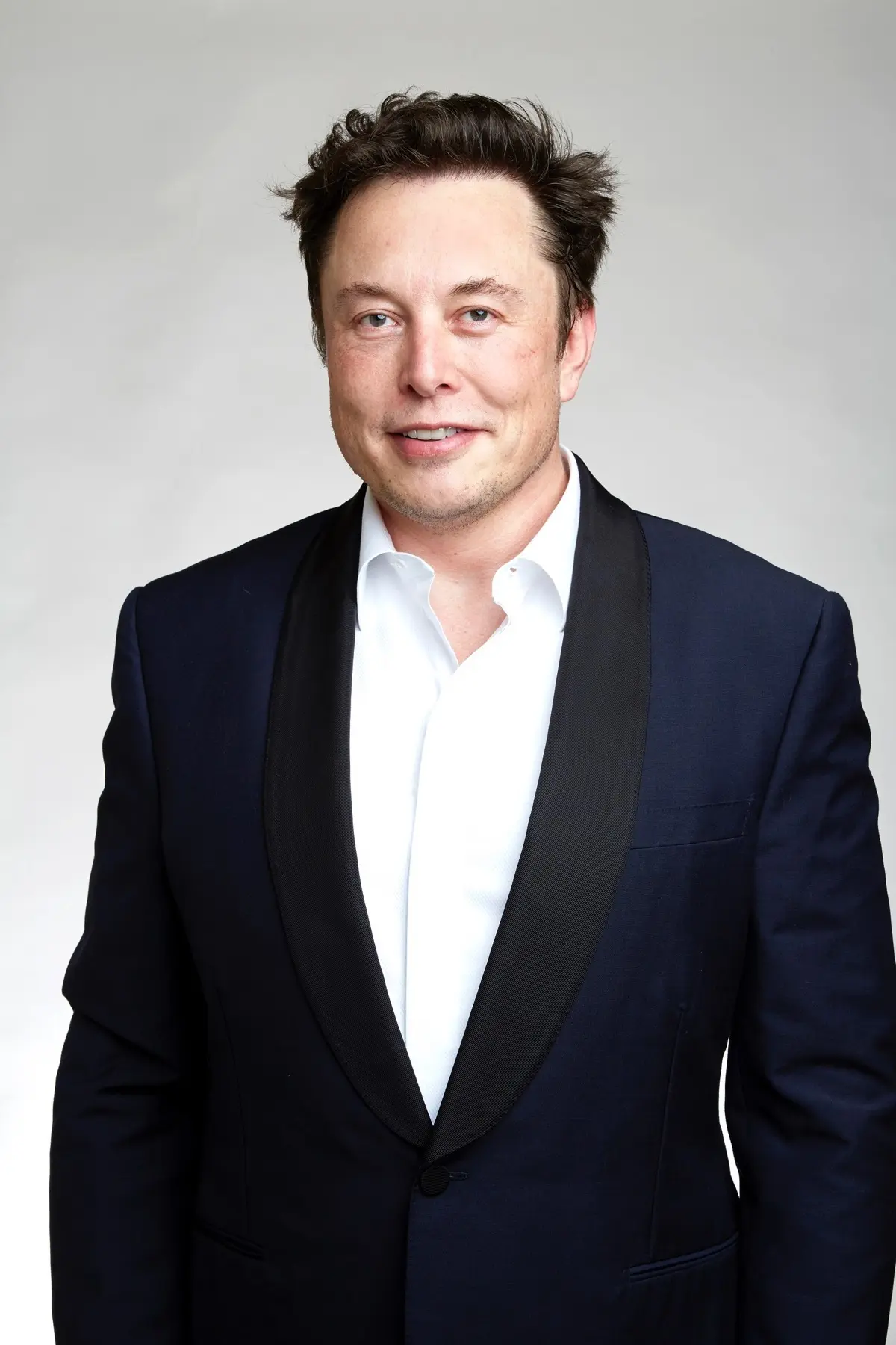 イーロン・マスク、TwitterのCEO退任示唆「引き受けてくれる愚かな人を見つけ次第」