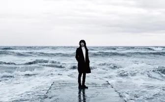 ドレスコーズ、たった1人で制作するフルアルバムのタイトルは「１」