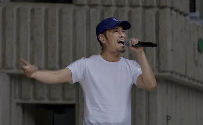 ラッパー般若、初の長編ドキュメンタリー映画『その男、東京につき』12月公開