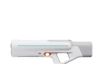 撃つと光る「レーザー水鉄砲」がこの夏をアツくする