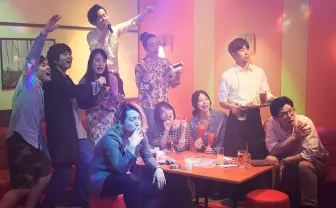 大学生がカラオケオールするだけの最高映画『あの日々の話』 豪華トークショーも