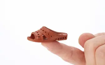 おなじみの便所サンダルがカプセルトイに　芸能人も愛用する老舗の逸品