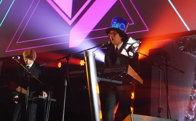 アニソン界の魔術師“TECHNOBOYS”の頭が光った！ 面白ガジェット制作の舞台裏