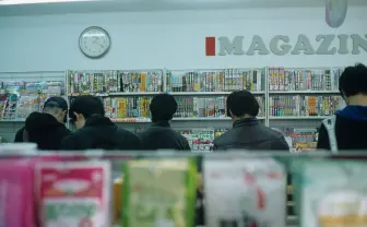 コンビニに「成人向け雑誌」は存在しない　セブン、ローソン、ファミマの報道巡って議論