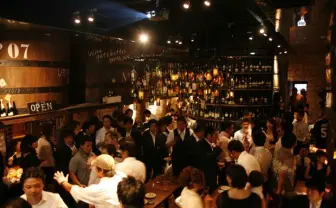 世界最速! ボジョレーヌーボー解禁日にはイベント目白押し