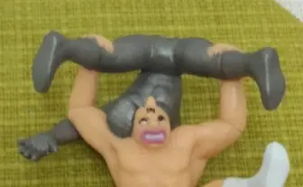 キン肉マンのイヤホンジャックが卑猥すぎる件 アレにしか見えない