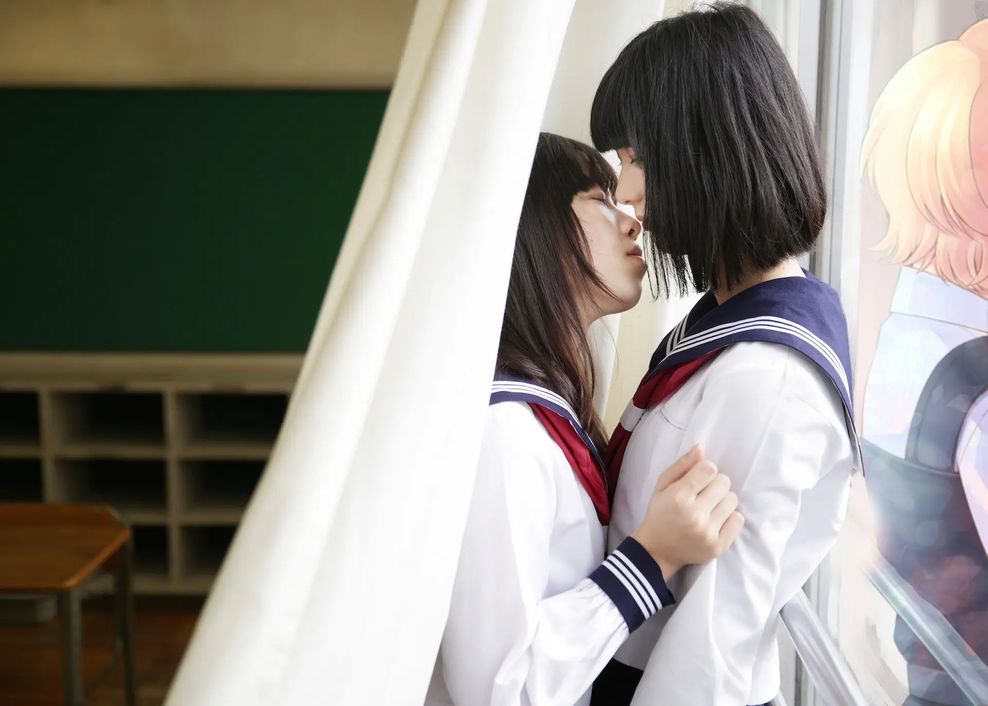 ヴィレヴァン「百合展」に雨隠ギド、長谷川圭佑ら　漫画家／写真家が集結