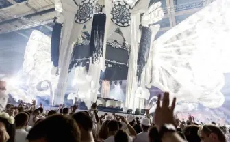 世界一美しい音楽フェス「Sensation」日本初上陸 ドレスコードは全身白