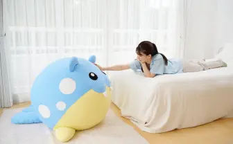 等身大タマザラシ　ぬいぐるみ でかい！ タマザラシの等身大ぬいぐるみ ひんやりボディに