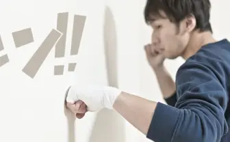 あの「壁ドン」がフリー素材に！ これはいろいろと捗りそう