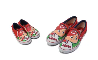 広島カープ×Vansのスリッポン！ 優勝記念でカープ坊やを大胆プリント