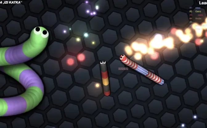 ミミズの育成ゲーム「slither.io」の中毒性がやばい！ YouTuberの間で話題に