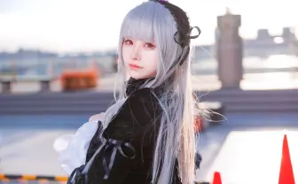 えなこが着る純喫茶メニュー コミケ頒布のイラスト写真集に森倉