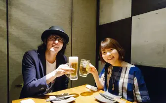 【祝】ピコピコ系ミュージシャン・ヒゲドライバーと声優・小澤亜李が結婚