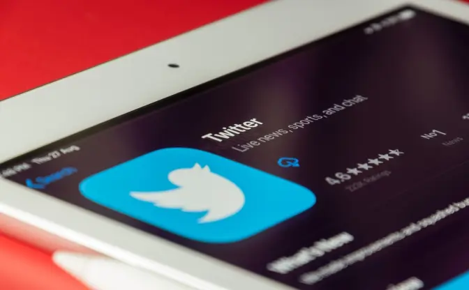 Twitter、無料の認証バッジは4月20日で削除　有料プラン加入者に一本化