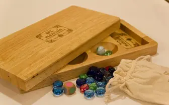 紀元前より人類に愛されるゲーム「マンカラ」──シンプルゆえの奥深さ