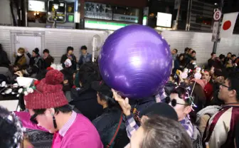 なぜ渋谷に人は集まるのか？　空前絶後の年越しパーティーを激写