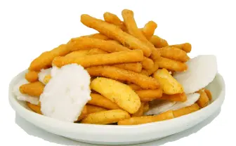 和風七味仕立ての「揚げうどんスナック」 ビールのおつまみにピッタリ