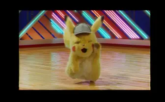 名探偵ピカチュウ』しわしわ顔のピカチュウぬいぐるみ/画像は 名探偵ピカチュウ』しわしわ顔のピカチュウぬいぐるみ/画像は