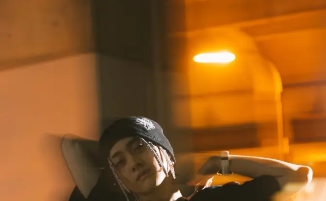 D.O×Red Eye「悪党の詩REMIX」コラボアパレル発表　楽曲を盛り上げるラインナップ