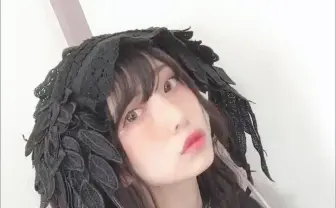 Twitterに舞い降りた堕天使に心を奪われる　竹内星菜の羽ぴょん♪ドレス