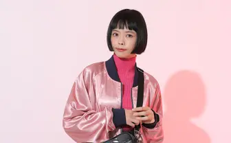 淡いピンクが可愛い「星のカービィ」30周年ブルゾン　歴代タイトルがグッズに