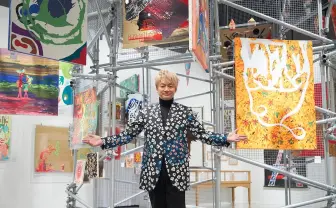 香取慎吾、3年ぶりの個展開幕　闇と光に分けた「僕の中身をもっと知ってほしい」